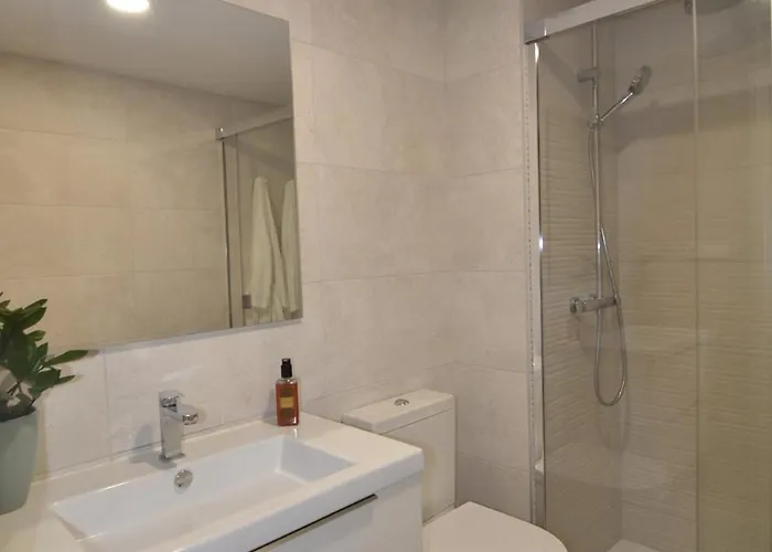 Apartmán Centrally Located With A Pool And Parking *