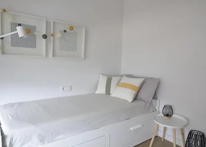 Centrally Located With A Pool And Parking Apartmán Tarragona