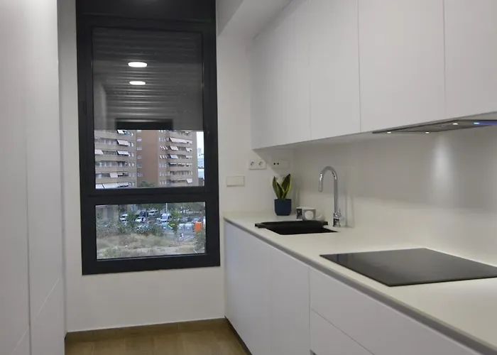 Centrally Located With A Pool And Parking * Tarragona