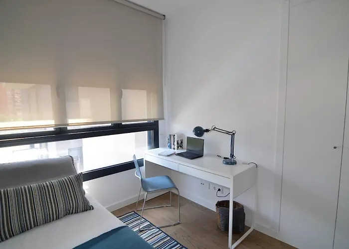Centrally Located With A Pool And Parking アパート